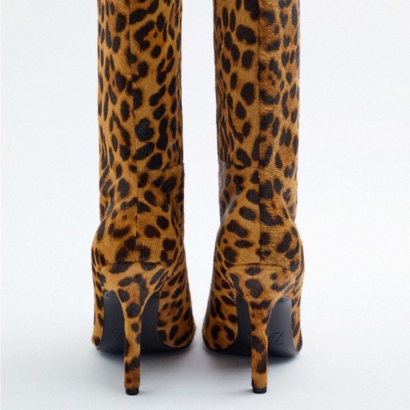 ZARA LEOPARD PRINT HEELED LEATHER ANKLE BOOTS - Picture 4 of 14